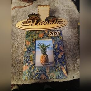 Hawaii Themed Pineapple Picture Frame